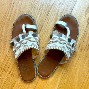 Blowfish sandals - white & gold, size 7